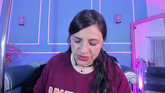 TaraTaylorr online show from November 4, 2025, 1:16 am