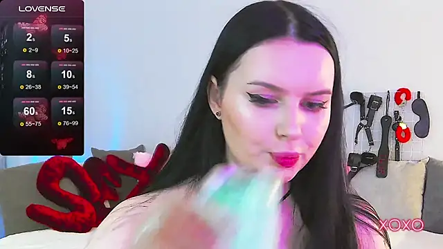 Miss Vic online show from May 17, 2026, 4:03 pm