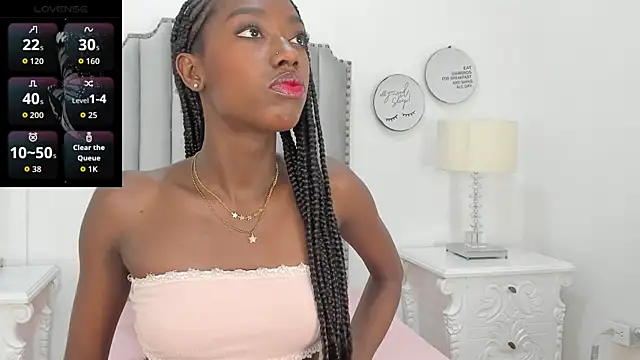 Snapshot of SamantaMarquez chatting on November 17, 2025, 7:52 pm SamantaMarquez online show from November 17, 2025, 7:52 pm