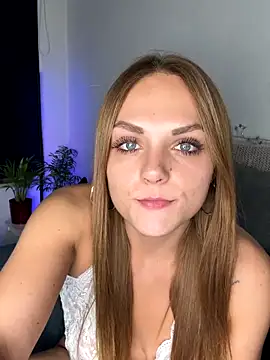 OCTAPUSSY2000 online show from November 4, 2025, 8:52 pm