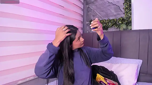 Fernanda liie  online show from November 20, 2025, 12:38 pm