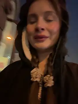 Snapshot of melicious_ chatting on March 18, 2025, 4:59 pm melicious online show from March 18, 2025, 4:59 pm