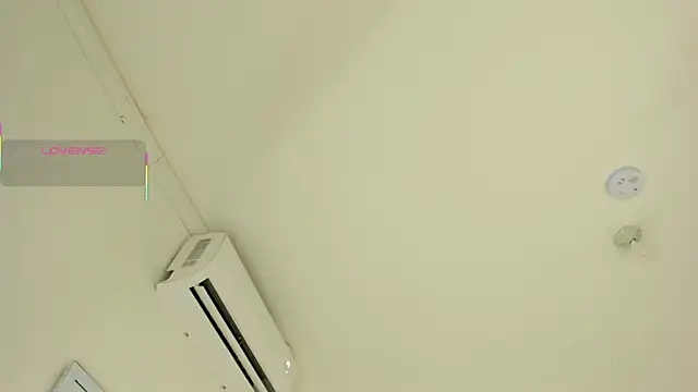 Emilly wilson  online show from October 18, 2025, 11:55 am