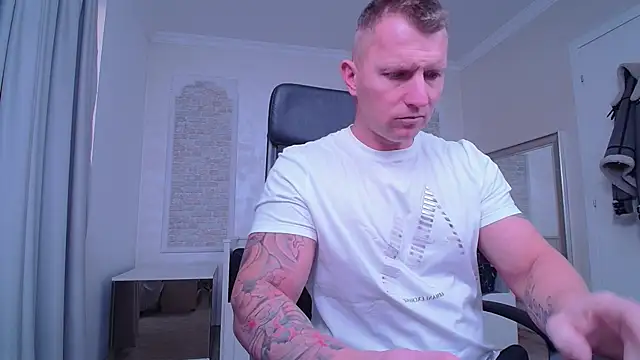 RomeoMalcolm online show from March 20, 2025, 5:24 am