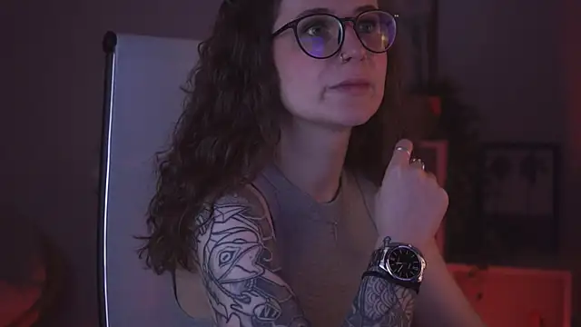 OliviaMcClean online show from March 21, 2025, 2:40 pm