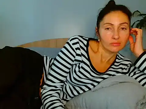 Irina9793 online show from November 11, 2025, 9:53 am