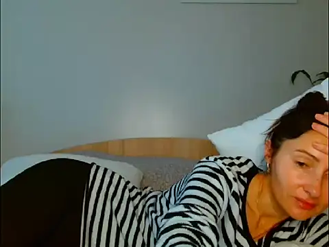 Irina9793 online show from November 28, 2025, 9:56 am