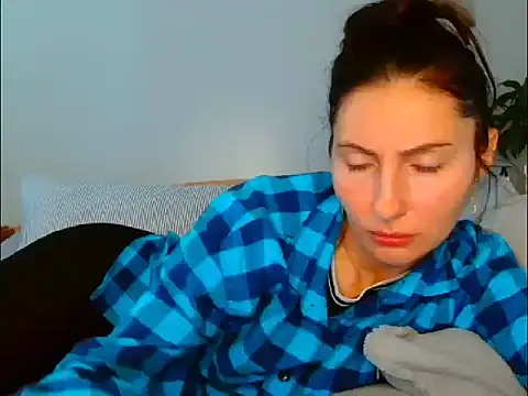 Irina9793 online show from April 2, 2026, 8:56 am