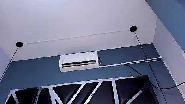 Melissa 23  online show from December 14, 2025, 11:37 am