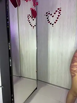 ElectraRhodes1 online show from February 20, 2026, 8:42 pm