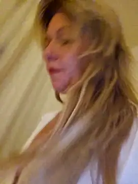 Melody73 online show from October 22, 2025, 5:08 am