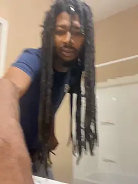 datlongone online show from November 8, 2025, 1:22 pm