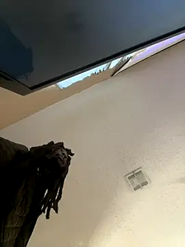 datlongone online show from November 10, 2025, 2:49 pm