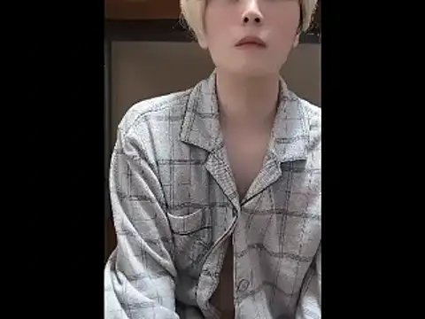 mgnhiroyuki online show from November 19, 2025, 8:58 am