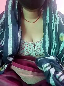 Snapshot of Beautiful_Puja chatting on March 23, 2025, 7:31 am Beautiful Puja online show from March 23, 2025, 7:31 am