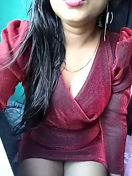 Snapshot of Beautiful_Puja chatting on November 3, 2025, 2:46 am Beautiful Puja online show from November 3, 2025, 2:46 am