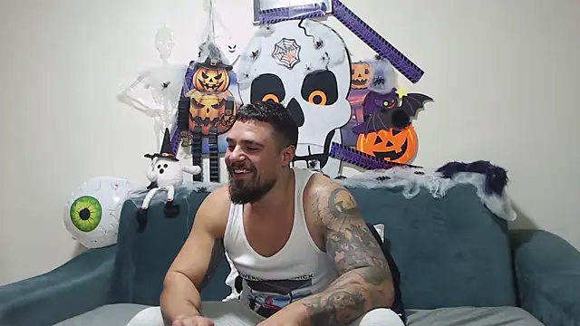 Tiberius hunk online show from October 24, 2025, 6:15 pm