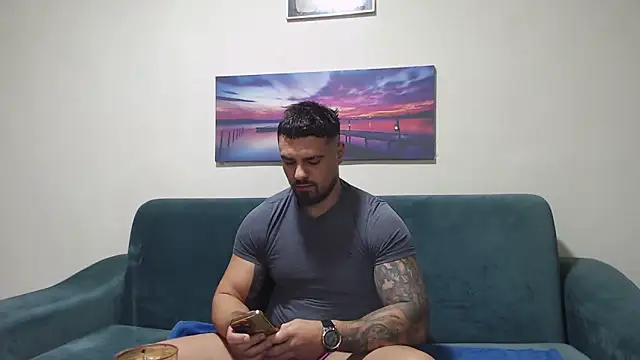 Tiberius hunk online show from November 23, 2025, 6:46 am