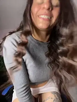 sofia 23x online show from September 27, 2025, 1:38 pm