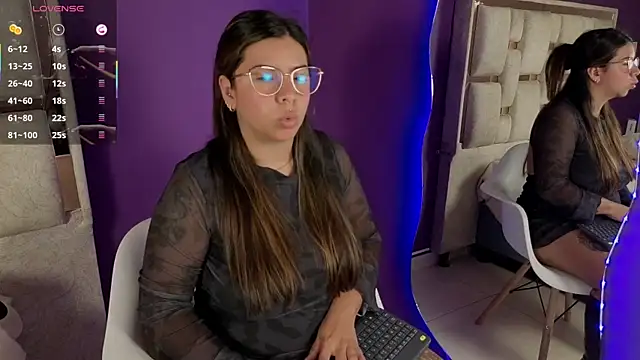 emilyy cooperr online show from June 10, 2026, 12:15 pm