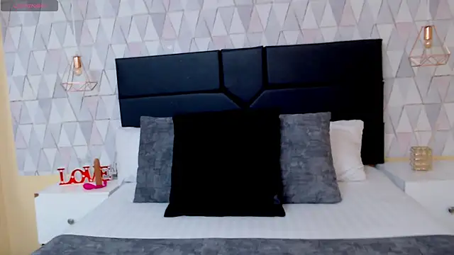 LiliJensen online show from March 17, 2025, 11:21 pm