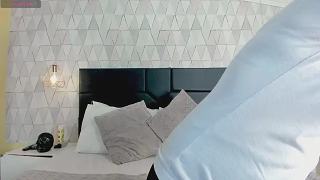 LiliJensen online show from January 7, 2026, 5:15 pm