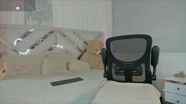 CRAZY-BOY99 online show from March 16, 2025, 12:34 am