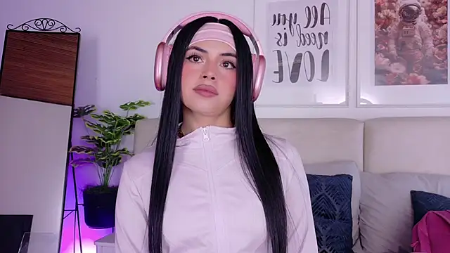 SaritaBratz online show from February 28, 2026, 9:05 pm