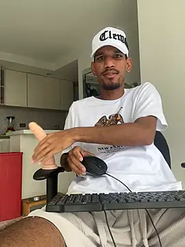 Miguel bigcock online show from February 19, 2026, 3:19 pm