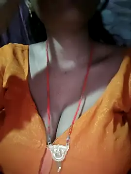 Snapshot of Sexyradha_ chatting on April 22, 2026, 8:10 pm Sexyradha online show from April 22, 2026, 8:10 pm