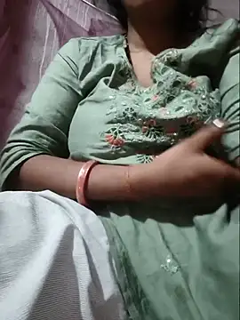 Snapshot of Sexyradha_ chatting on June 6, 2026, 7:29 pm Sexyradha online show from June 6, 2026, 7:29 pm