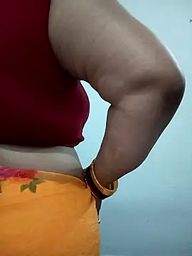 Snapshot of Neha-Bhabhi-Rasily chatting on April 23, 2026, 6:43 pm Neha-Bhabhi-Rasily online show from April 23, 2026, 6:43 pm