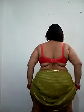 Snapshot of Neha-Bhabhi-Rasily chatting on May 4, 2026, 3:35 am Neha-Bhabhi-Rasily online show from May 4, 2026, 3:35 am