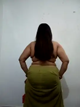 Snapshot of Neha-Bhabhi-Rasily chatting on May 4, 2026, 3:41 pm Neha-Bhabhi-Rasily online show from May 4, 2026, 3:41 pm