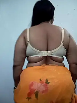 Snapshot of Neha-Bhabhi-Rasily chatting on May 7, 2026, 6:19 am Neha-Bhabhi-Rasily online show from May 7, 2026, 6:19 am