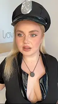 April Vancee online show from April 14, 2026, 10:54 am