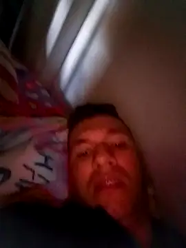 Snapshot of Fernan3135 chatting on February 20, 2026, 1:33 pm Fernan3135 online show from February 20, 2026, 1:33 pm