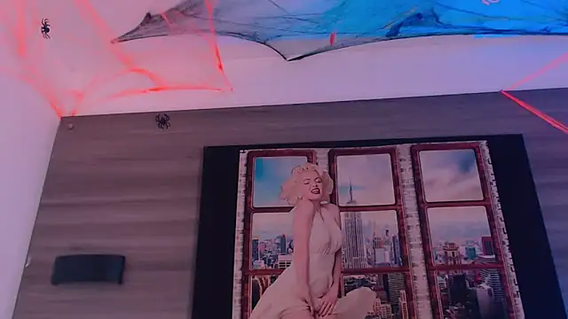 SashaNova online show from October 15, 2025, 6:02 am