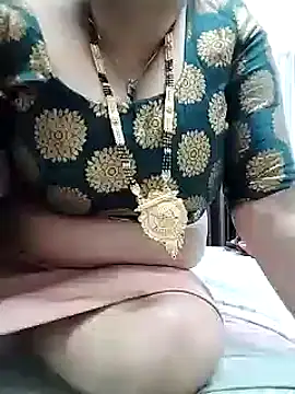 Snapshot of pyasi_bhabhi02 chatting on October 14, 2025, 6:09 pm pyasi bhabhi02 online show from October 14, 2025, 6:09 pm