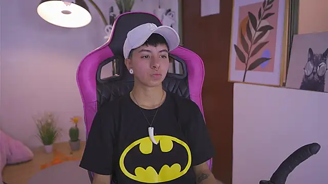 tommy blue online show from November 4, 2025, 12:26 pm