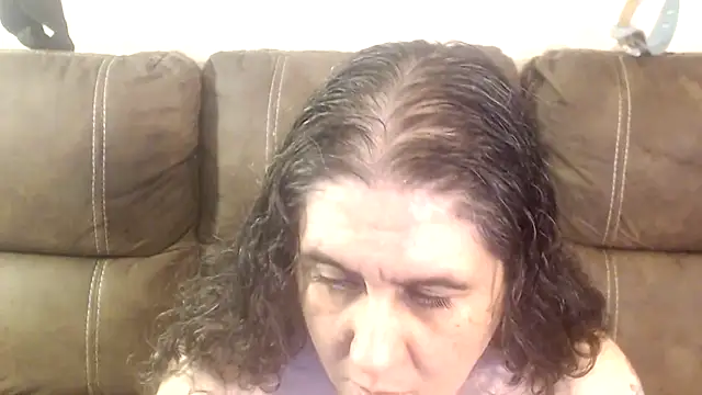 Dreaming Of Blue online show from December 20, 2025, 11:34 pm