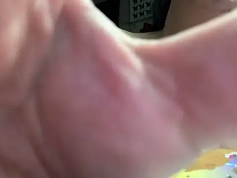 Snapshot of Queendeeeeothroattt chatting on March 9, 2026, 12:36 am Queendeeeeothroattt online show from March 9, 2026, 12:36 am