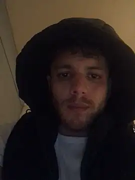 Snapshot of Donnydon79 chatting on March 6, 2025, 11:20 pm Donnydon79 online show from March 6, 2025, 11:20 pm