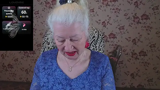 Snapshot of Maya_Mayflower chatting on May 1, 2026, 3:11 am Maya Mayflower online show from May 1, 2026, 3:11 am