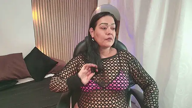 violeta delavega1 online show from March 11, 2025, 7:58 pm