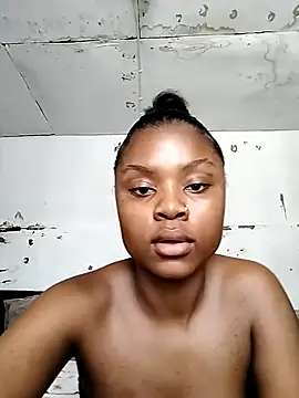 Snapshot of Sexy_Boujee chatting on October 17, 2025, 8:39 am Sexy Boujee online show from October 17, 2025, 8:39 am