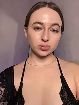 AlisaQSky online show from October 27, 2025, 9:30 pm