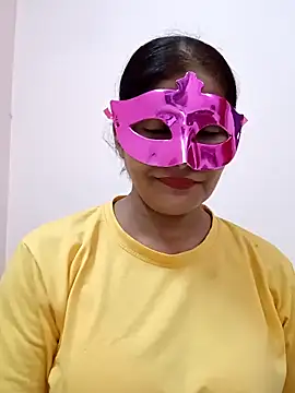 Ronak kaur online show from October 2, 2025, 5:53 pm