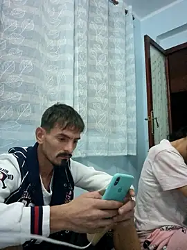 Anonim2026 online show from September 29, 2025, 8:57 pm