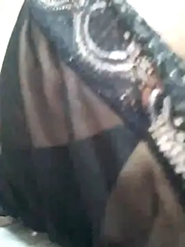 Snapshot of Sandra42 chatting on October 30, 2025, 2:40 pm Sandra42 online show from October 30, 2025, 2:40 pm